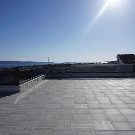 Apartmán Cozy Loft With Rooftop Seaview & Pool Okrug Gornji